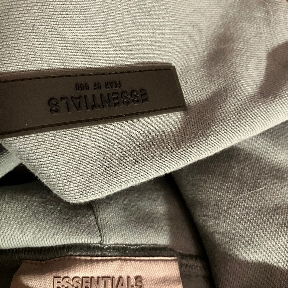 Fear of God Essential Relaxed ‘Sycamore’ hoodie